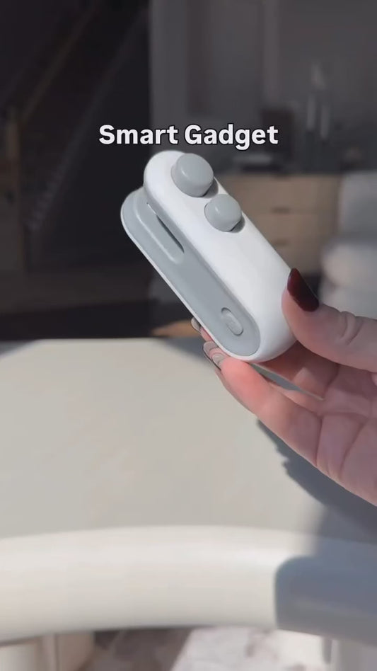 Mini Bag Sealer, 2 in 1 Seal & Cutter Heat Sealers, TYPE-C USB Charging Portable Bag Reseller, Handle Food Sealer, Sealing Machine for Food Storage Plastic Bags Snacks Keep Food Fresh